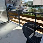 아파트 Ion Sea View *