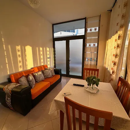 Ion Sea View Apartamento *