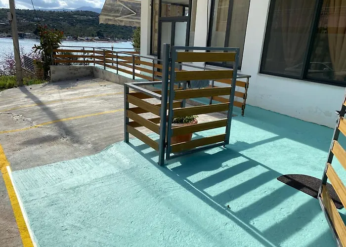 Apartment Ion Sea View *