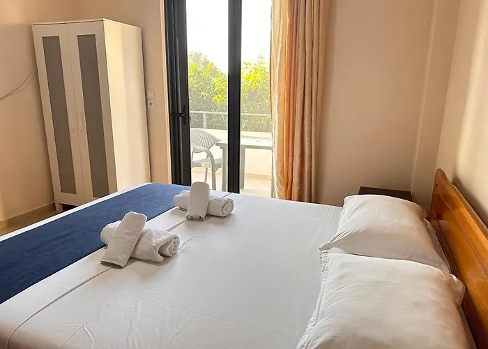 Ion Sea View Apartment *