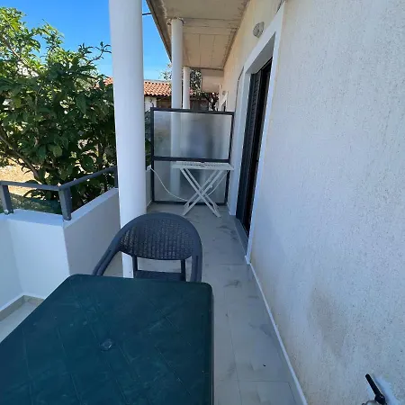 Ion Sea View Lejlighed