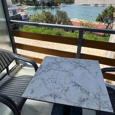 Ion Sea View Lejlighed *