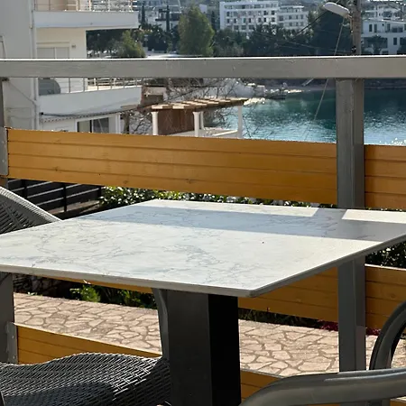 Ion Sea View Lejlighed *
